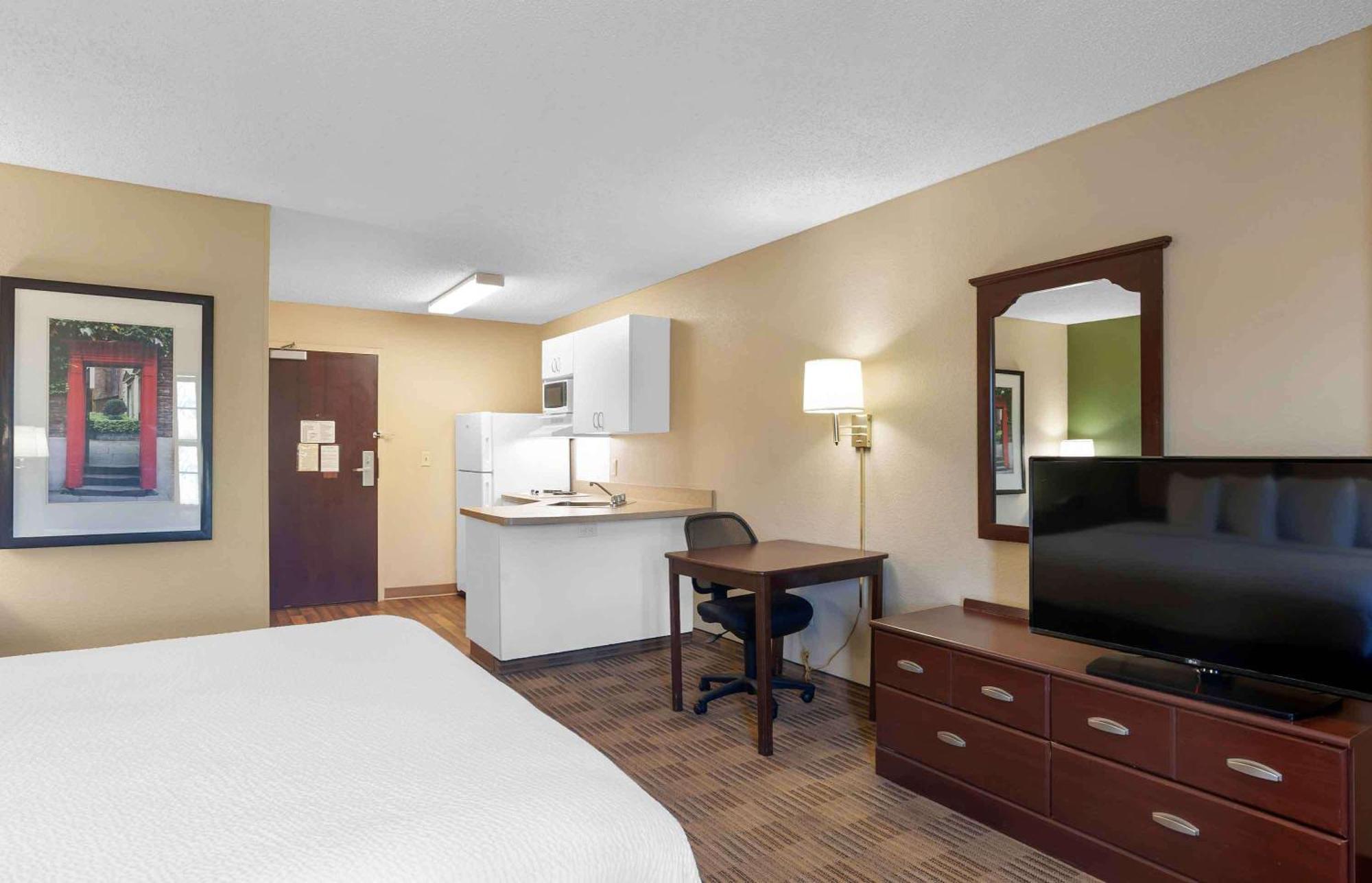 Extended Stay America Select Suites - Atlanta - Perimeter - Hammond Drive Sandy Springs Exterior photo